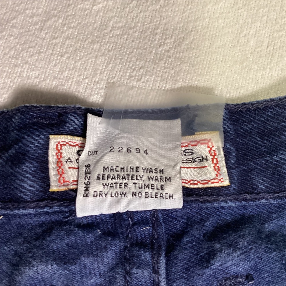 Vintage Guess Georges Marciano High Waisted Denim Shorts Dark Wash Blue 26 USA - Picture 9 of 9